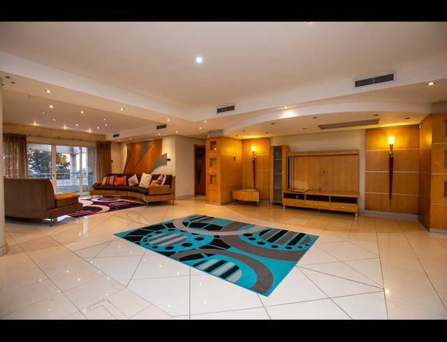 3 BEDROOM APARTMENT TO LET IN MUSGRAVE